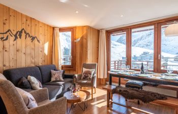 Le Curling B (Val Claret) Apartment 41 Holiday Home