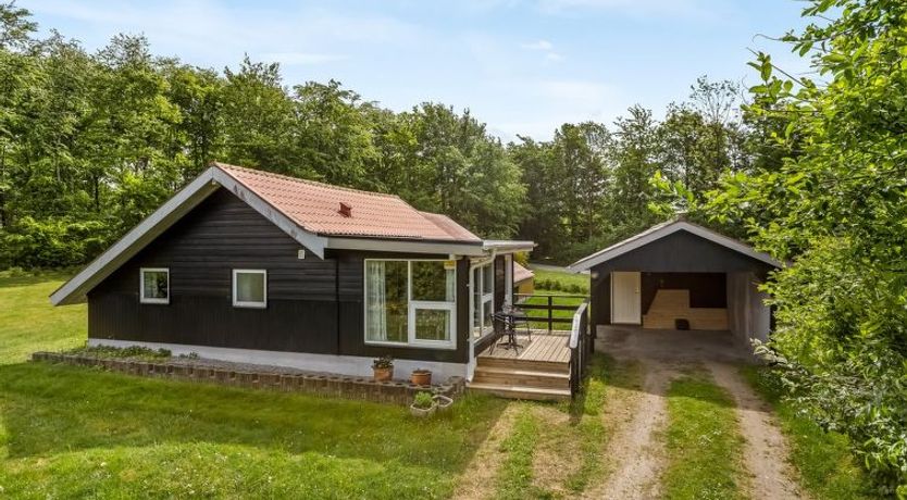 Photo of "Tiia" - 29km from the sea