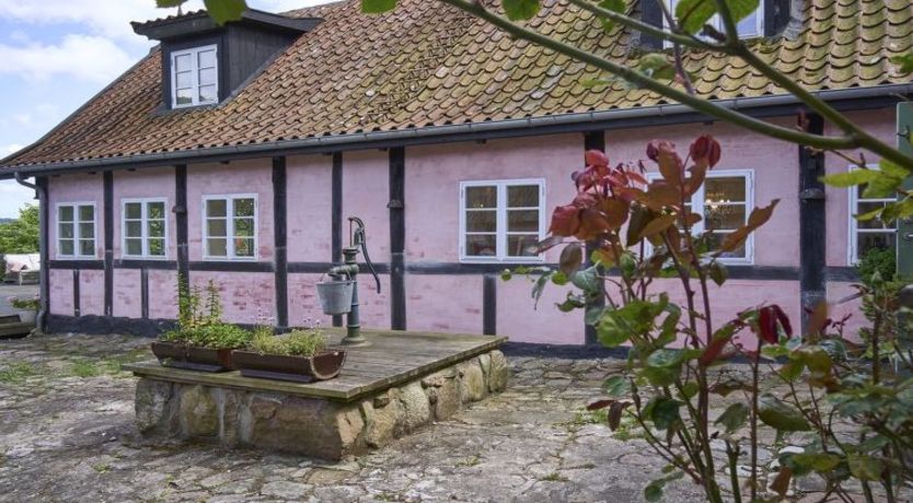 Photo of "Merrit" - 250m from the sea