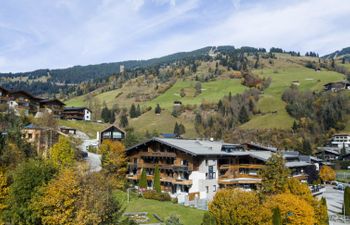 Suite mit 3 SZ & Wellnessbereich Apartment 5 Holiday Home