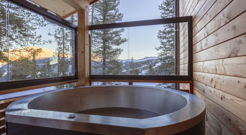 Photo of Superior # 4 mit Sauna & Hot Tub Holiday Home 4