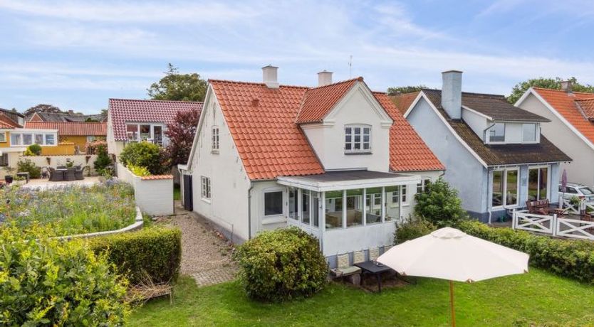 Photo of "Merete" - 50m from the sea