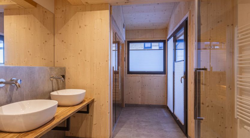 Photo of Superior # 6 mit Sauna & Hot Tub Holiday Home 6