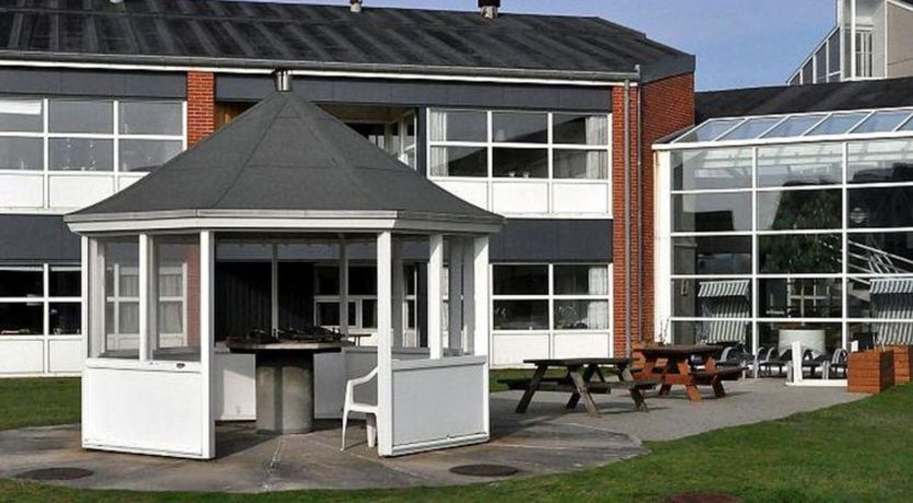 Photo of "Akai" - 100m from the sea