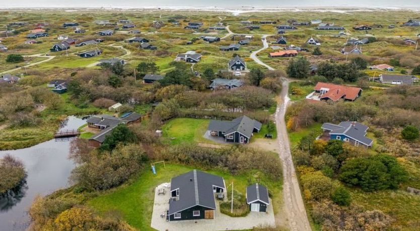 Photo of "Eloise" - 400m from the sea