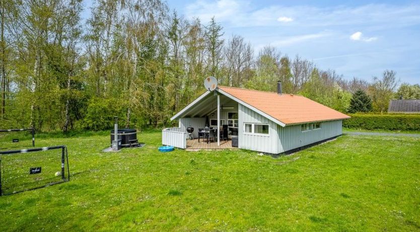 Photo of "Bjart" - 1.5km from the sea