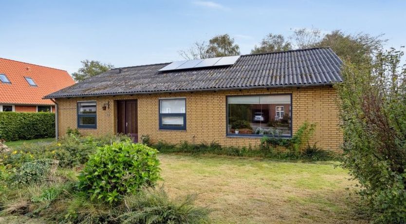 Photo of "Magh" - 9.8km from the sea