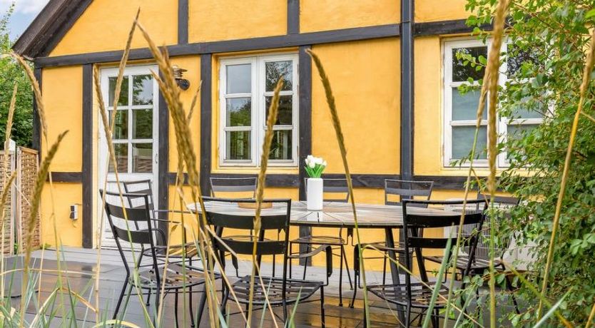 Photo of "Hughlek" - 1.5km from the sea