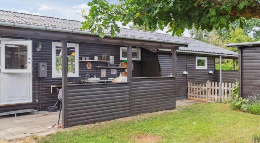 Photo of "Holmwith" - 200m from the sea