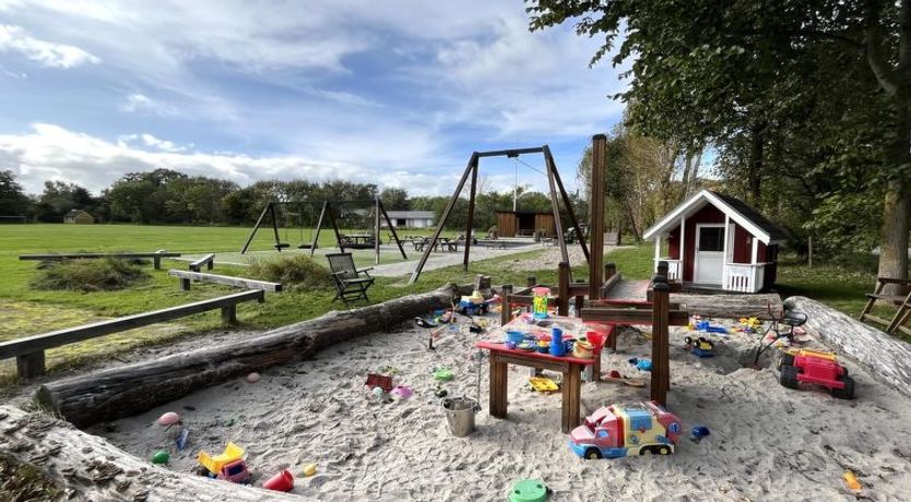 Photo of "Myra" - 425m from the sea