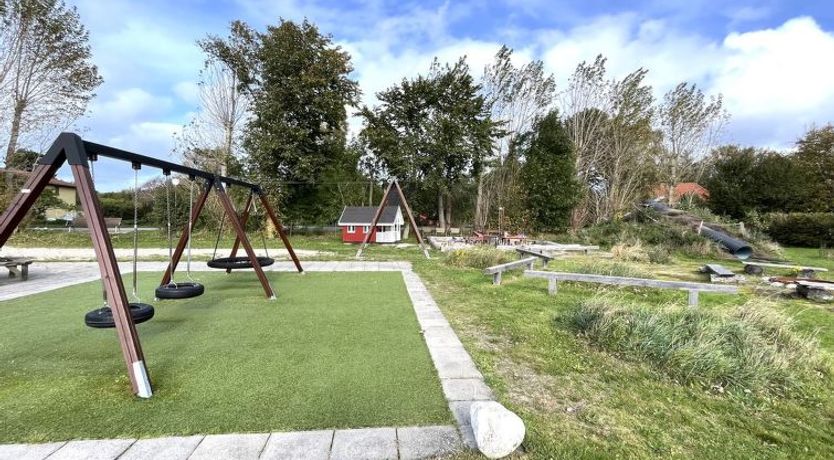 Photo of "Myra" - 425m from the sea