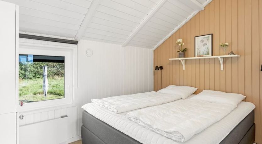 Photo of "Skyler" - 1km from the sea