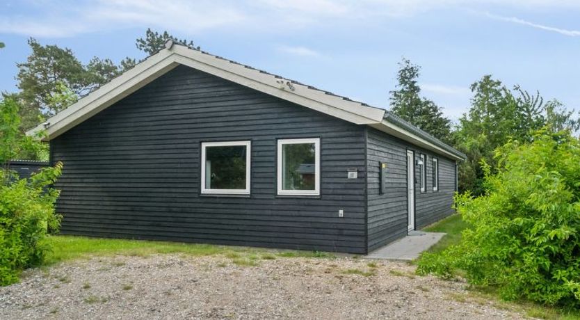 Photo of "Dorreth" - 3.2km from the sea