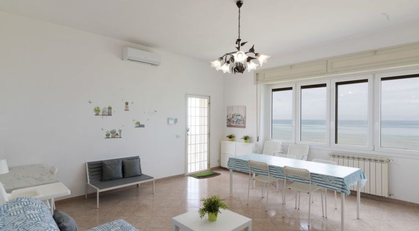 Photo of Rome's Beach House 1