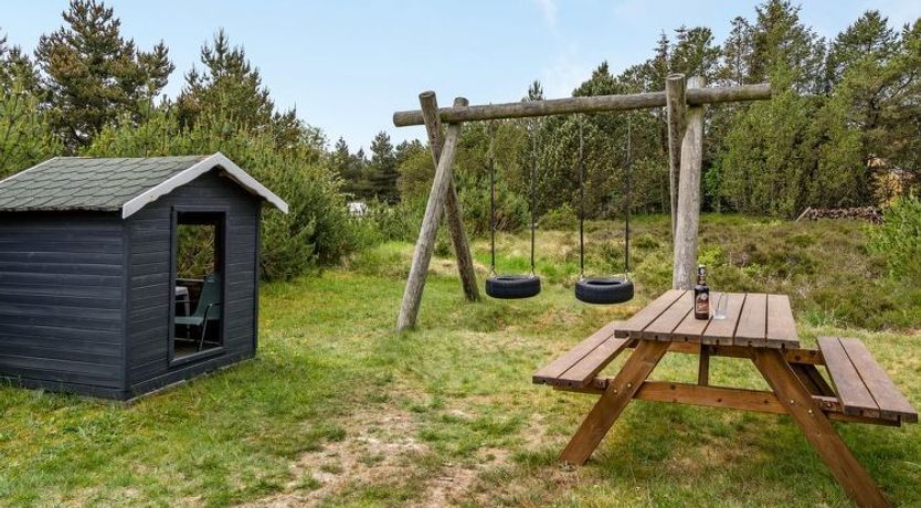 Photo of "Emmi" - 2.5km from the sea