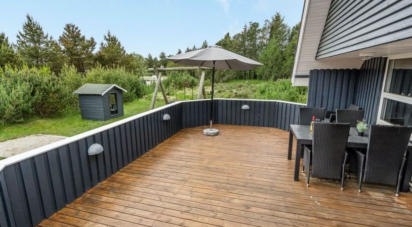 Photo of "Emmi" - 2.5km from the sea