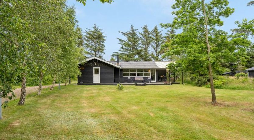 Photo of "Dagino" - 500m from the sea