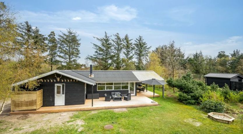 Photo of "Dagino" - 500m from the sea