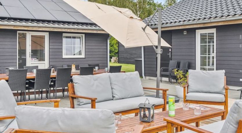 Photo of "Ronia" - 900m from the sea