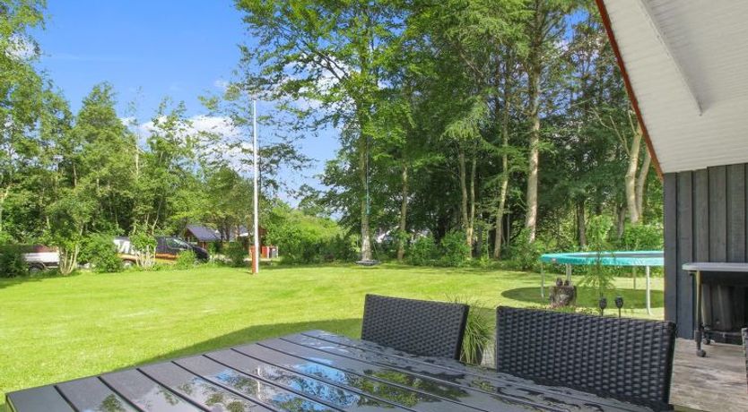 Photo of "Annaline" - 10km from the sea