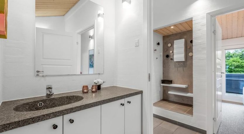 Photo of "Noreen" - 1.4km to the fjord