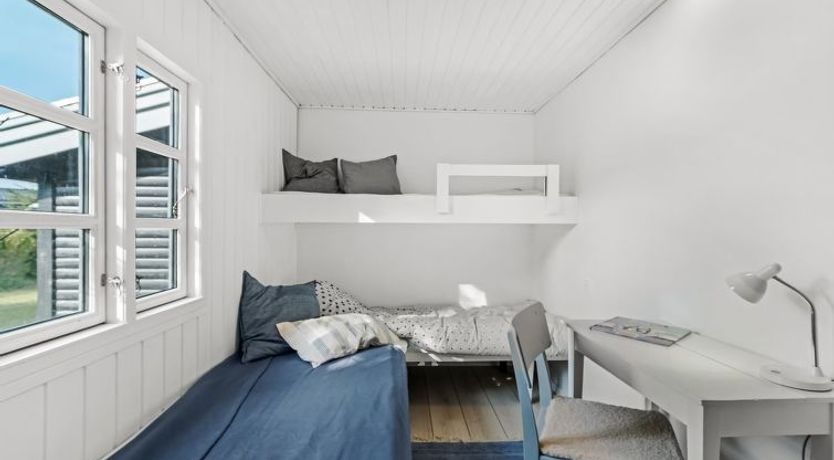 Photo of "Synnöve" - 350m from the sea