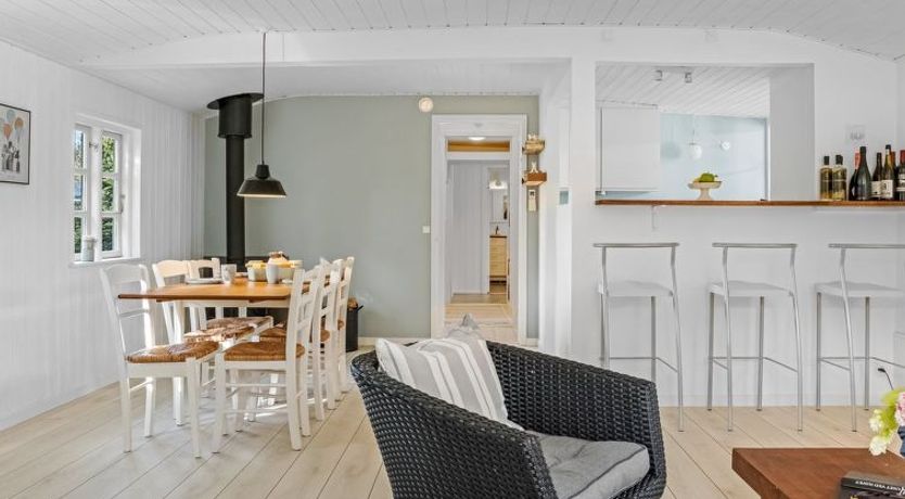 Photo of "Synnöve" - 350m from the sea