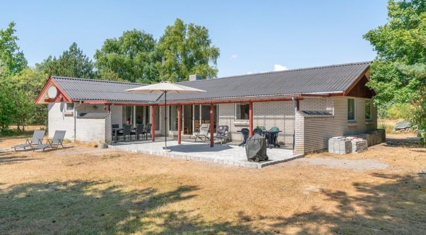 Photo of "Sitta" - 400m from the sea