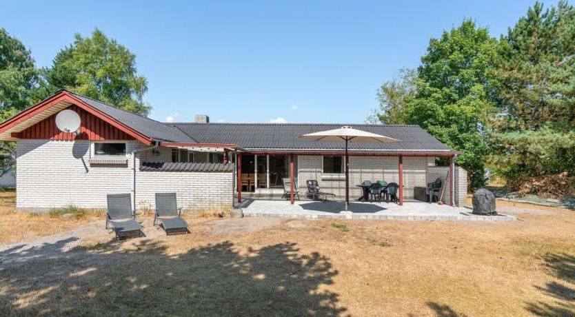 Photo of "Sitta" - 400m from the sea