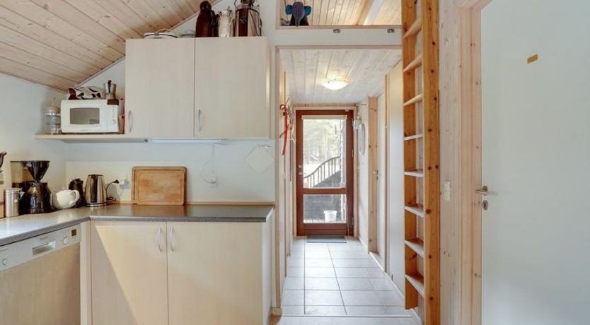 Photo of "Matine" - 800m from the sea