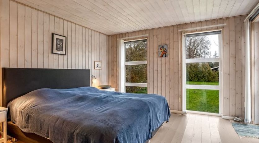 Photo of "Mira" - 500m from the sea