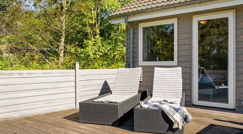 Photo of "Rohan" - 700m from the sea