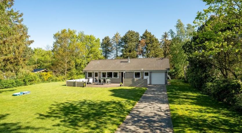 Photo of "Rohan" - 700m from the sea