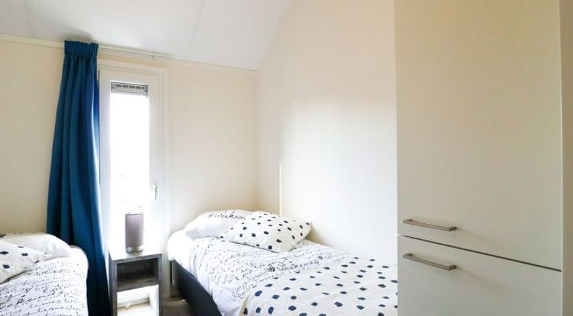 Photo of Beach House 4 Holiday Home 6