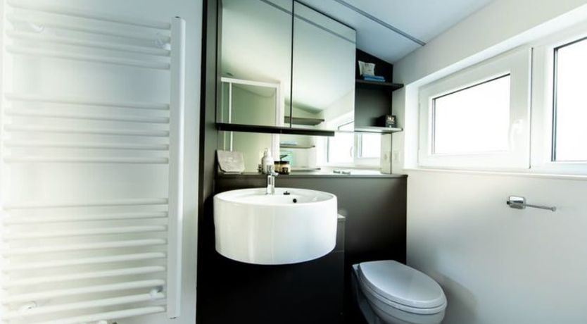 Photo of Cosy Unique 6 Holiday Home 9