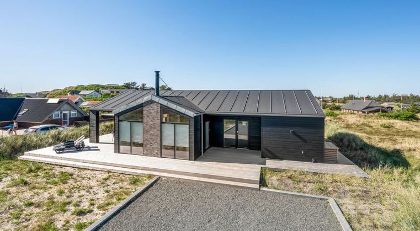 Photo of "Chenoa" - 350m from the sea