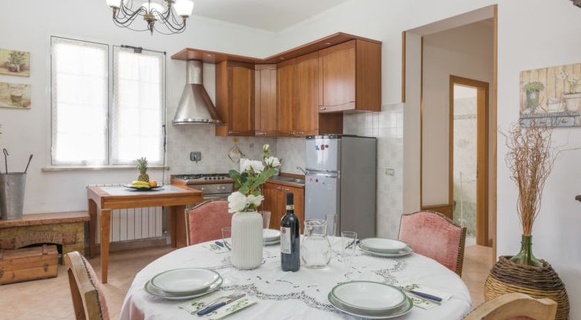 Photo of Lungo l'Ardeatina