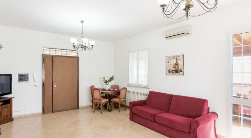 Photo of Lungo l'Ardeatina