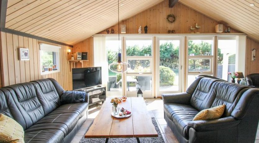 Photo of "Maureen" - 10.5km from the sea