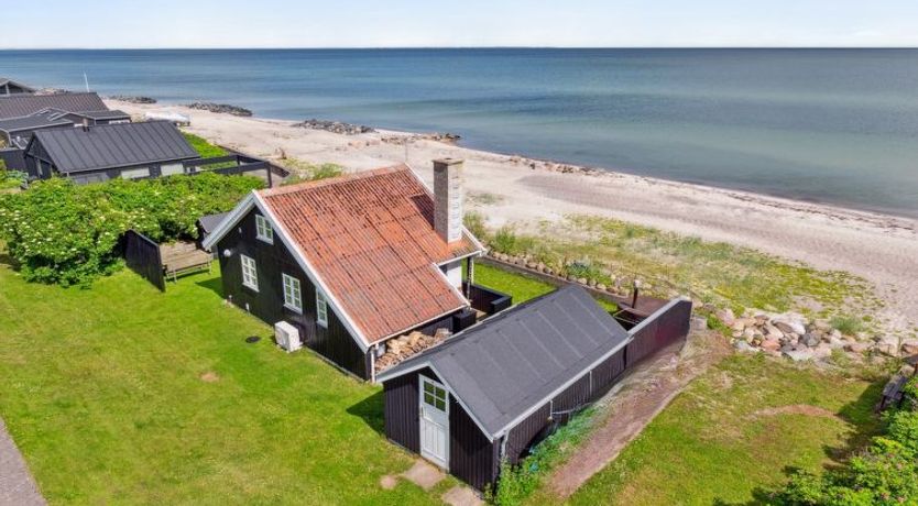 Photo of "Ofrath" - 5m from the sea