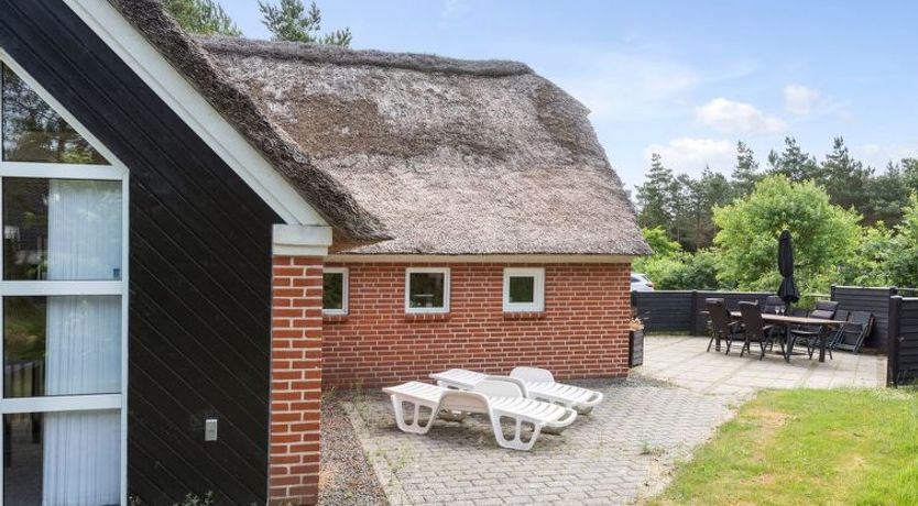 Photo of "Hunno" - 3km from the sea