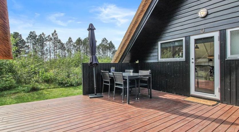 Photo of "Awenasa" - 4.1km from the sea