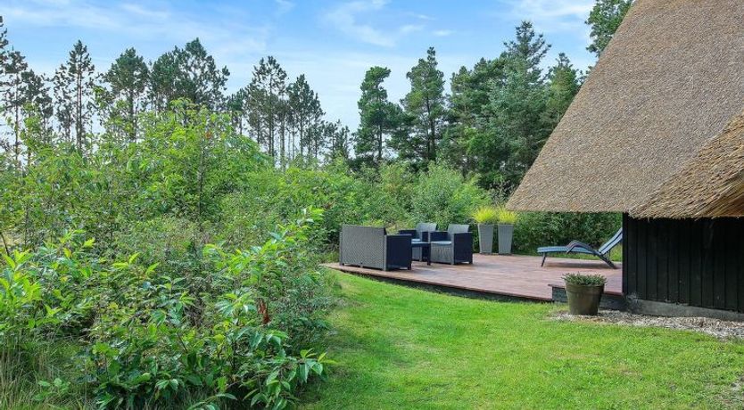 Photo of "Awenasa" - 4.1km from the sea