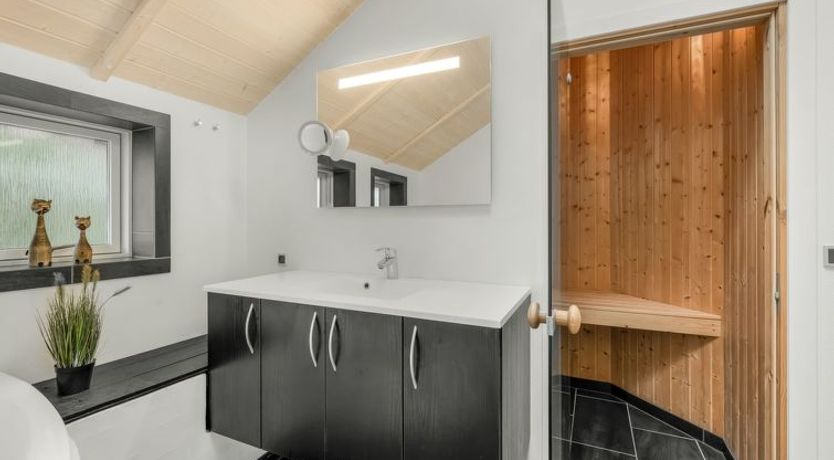 Photo of "Jeldrik" - 1.5km from the sea