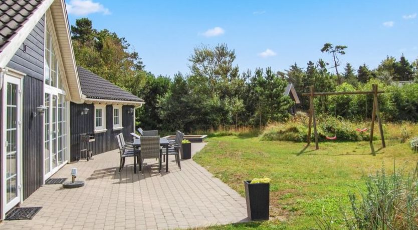 Photo of "Femmy" - 500m from the sea