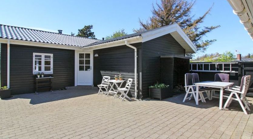 Photo of "Hillmari" - 200m from the sea