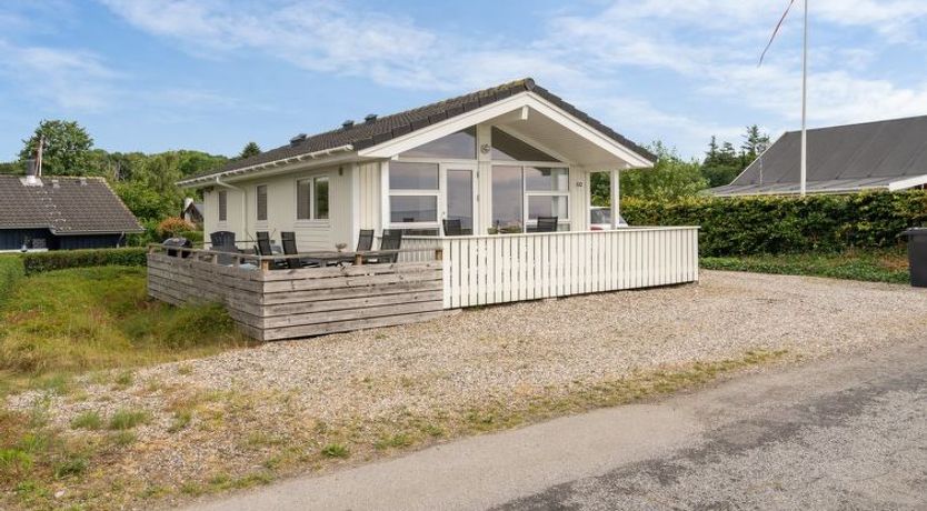 Photo of "Liutulf" - 40m from the sea