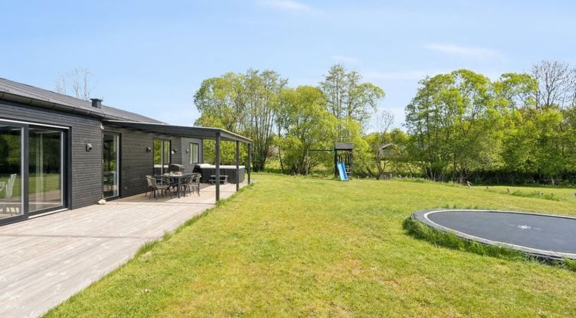 Photo of "Jul" - 300m from the sea