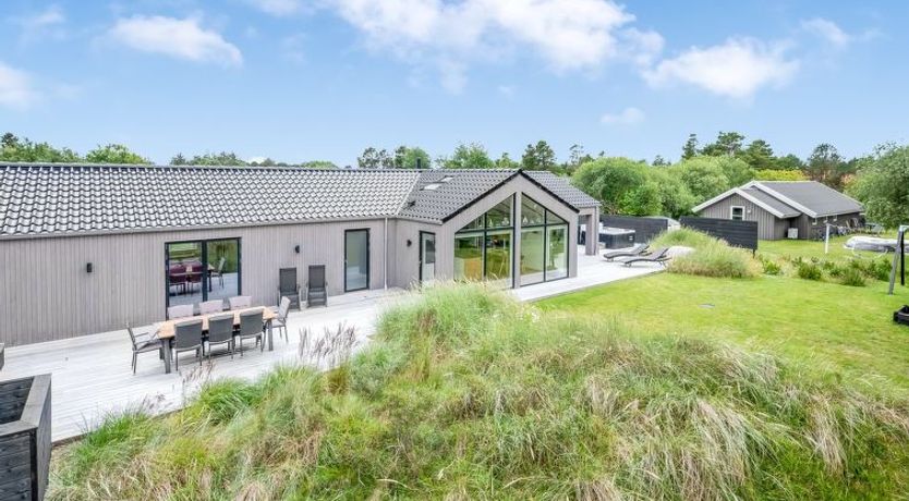 Photo of "Antonette" - 1.8km from the sea