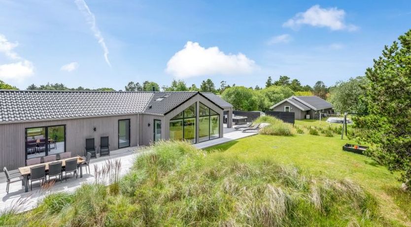 Photo of "Antonette" - 1.8km from the sea